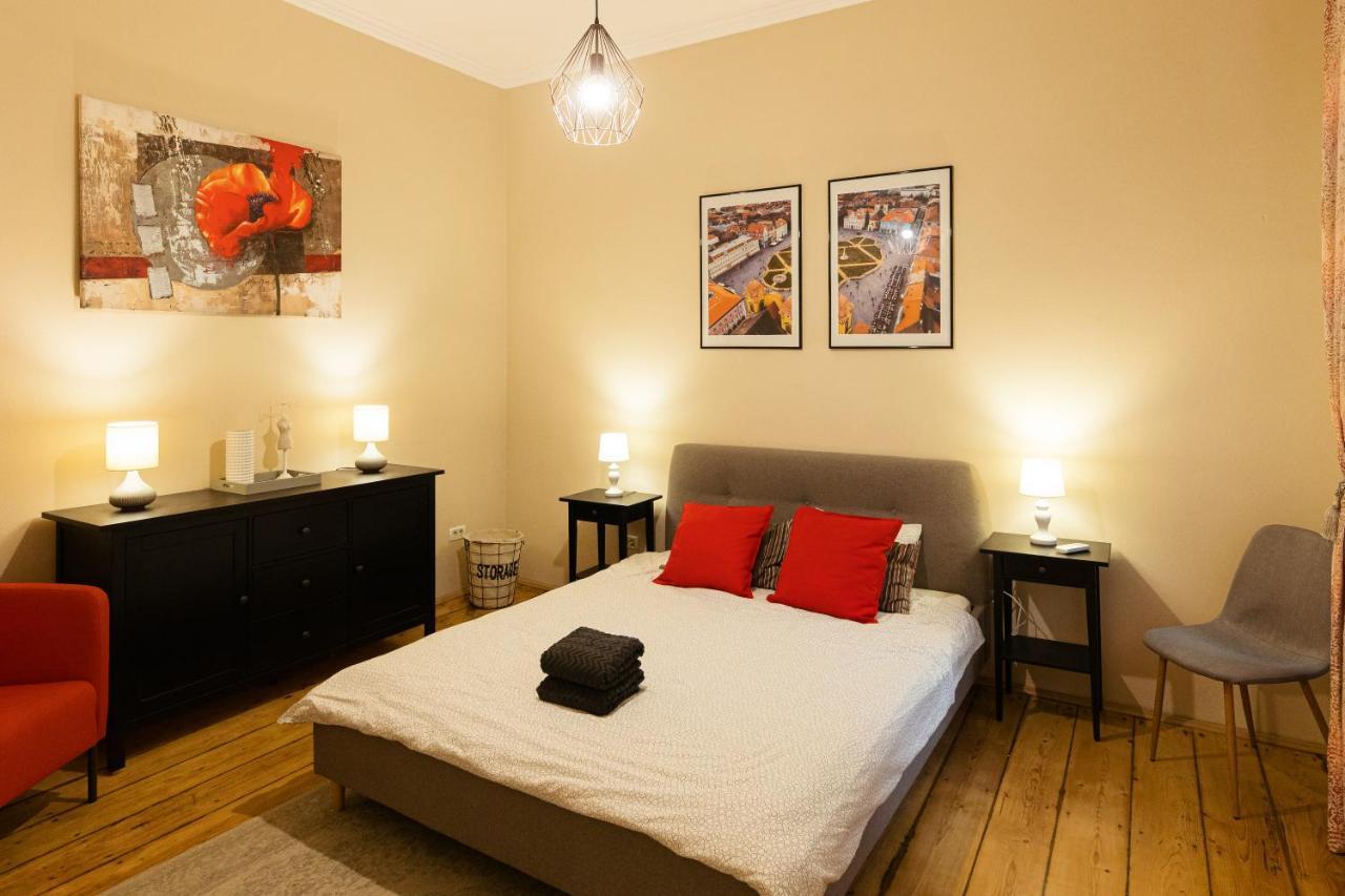 Chic Apartment In Historical City Center Τιμισοάρα Εξωτερικό φωτογραφία