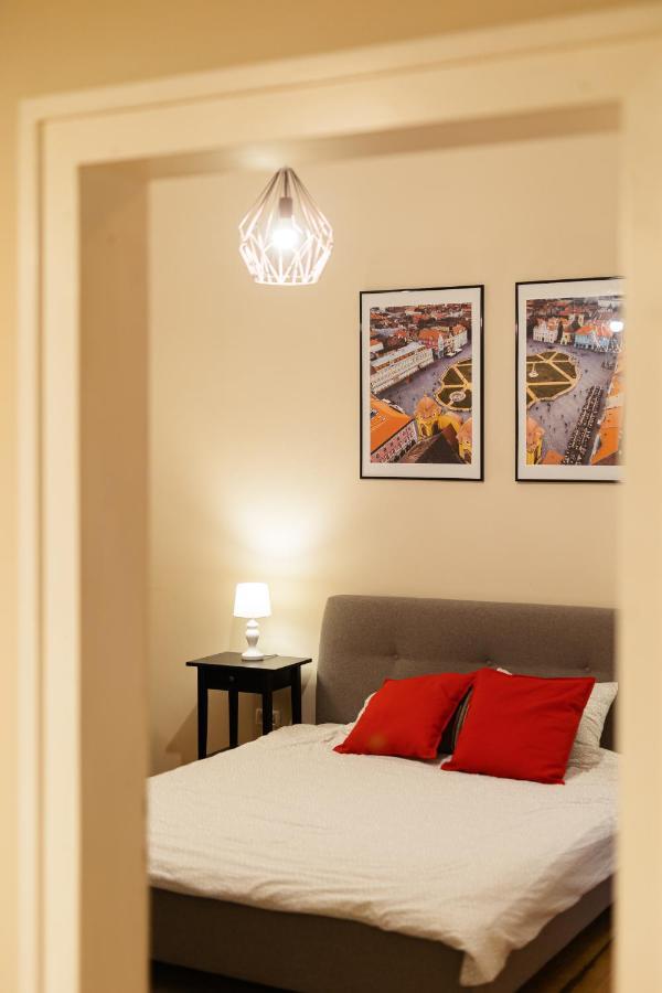 Chic Apartment In Historical City Center Τιμισοάρα Εξωτερικό φωτογραφία